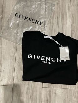 ✨New Givenchy T-Shirt size S