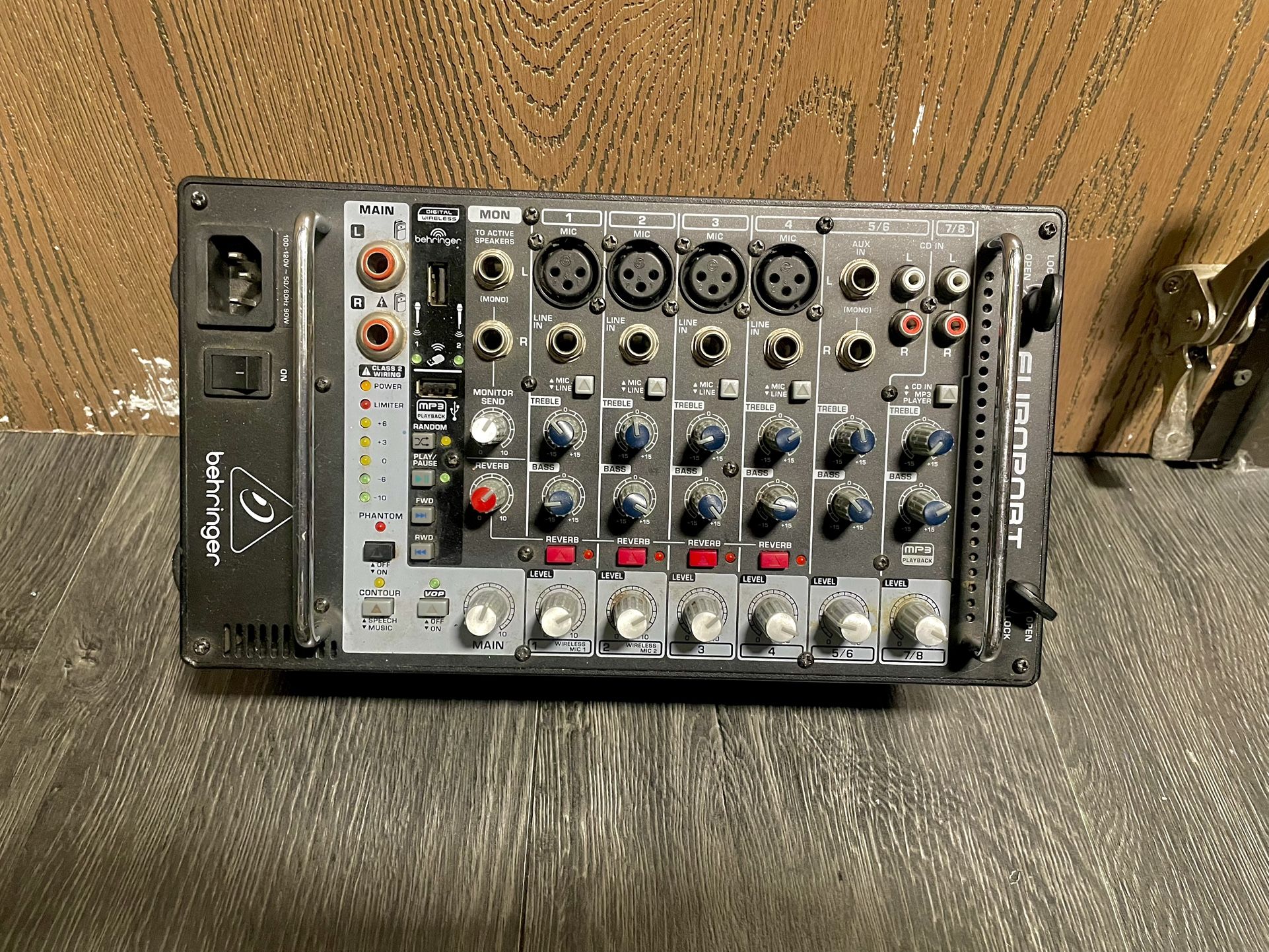 Behringer Europort EPS500MP3 Powered PA Mixer