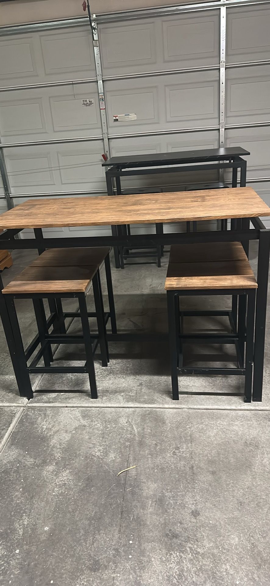 Dinning Table