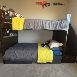 Bunk Beds in  Brown Cherry Wood Twin Twin Step