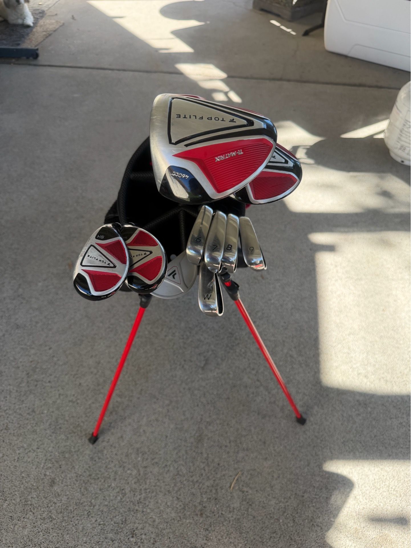 TOP FLITE GOLF 10 CLUB SET