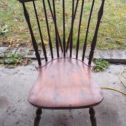 4 Dining Room Chairs