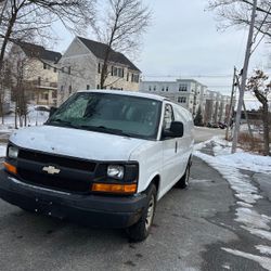 2010 Chevy Express 2500 Hd Extended Excellent Condition Low Miles Parts