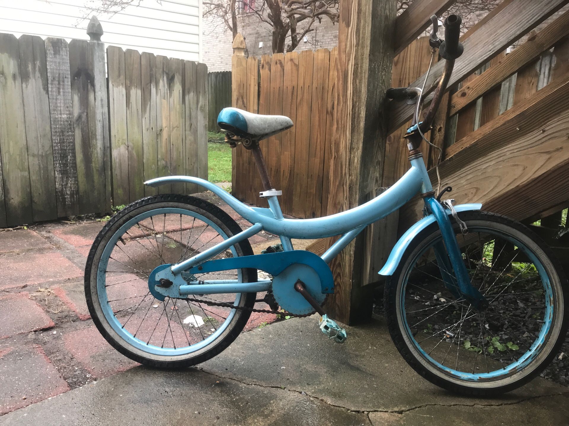 Vintage 80s girls cruiser