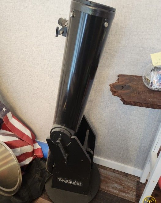 Telescope - Skyquest Dobsonian