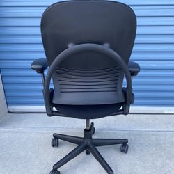 Steelcase Leap Fully Adjustable Model In Black office chair
