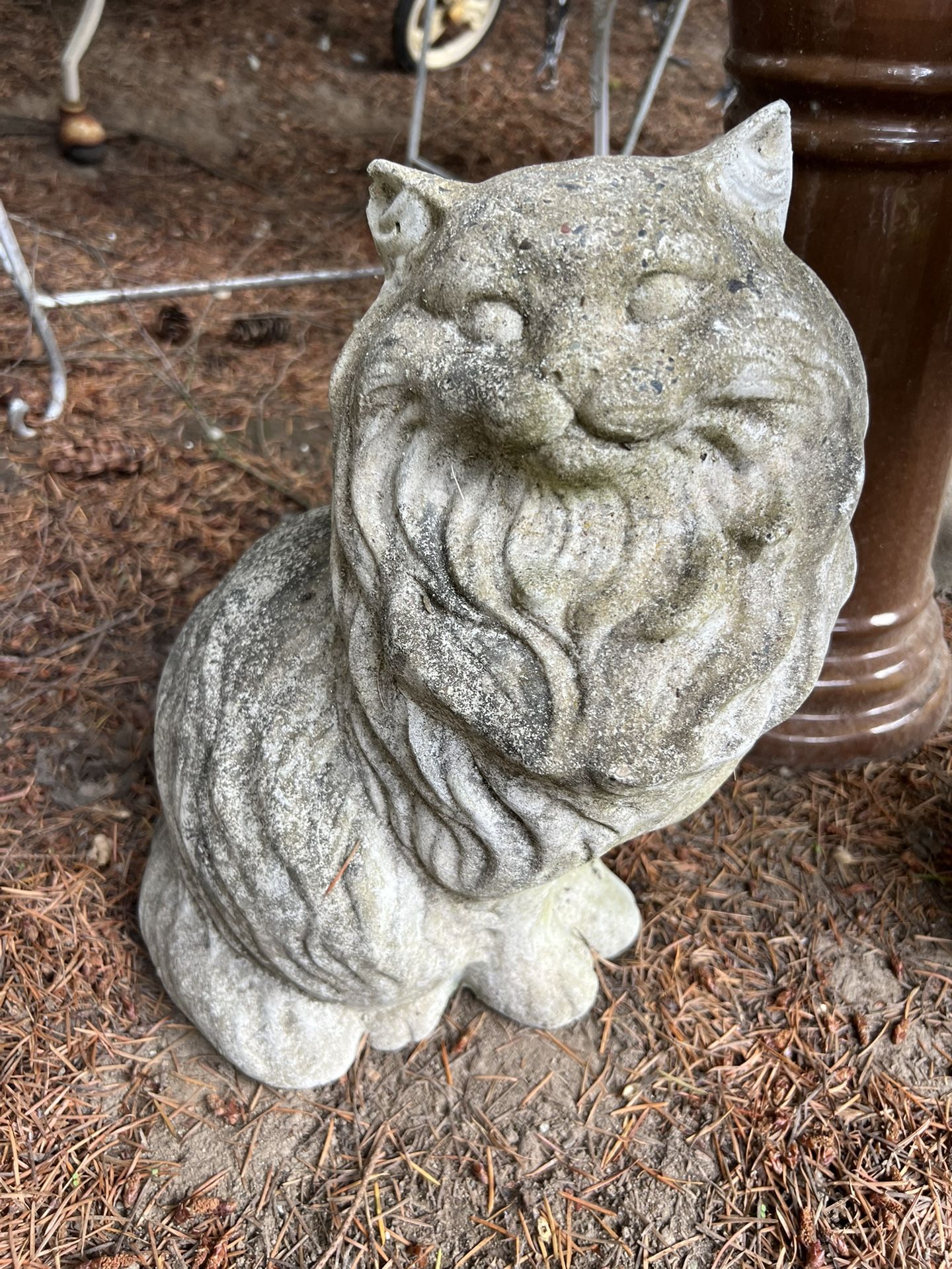 Vintage Concrete Cat