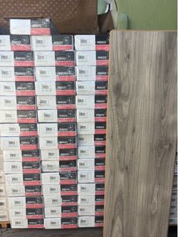 Pergo Outlast+ XL Fox Spring Oak 12mm Waterproof Laminate Wood Flooring (22.04 sq.ft./case)