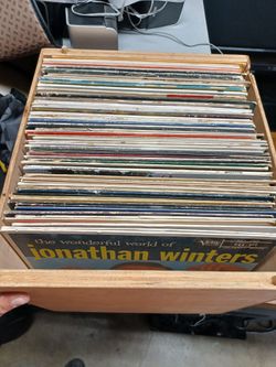 Huge lot of 75 vinyl records (many genres)