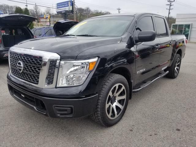 2017 Nissan Titan