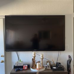 75 In Aquos Flat Screen Tv