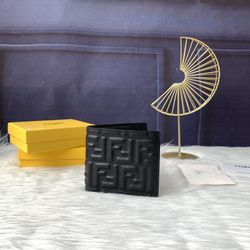 FENDI  Men's leather wallet