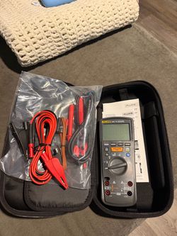 Fluke 1587 fc insulation multimeter