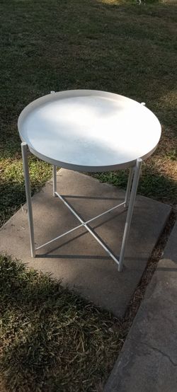 Round Plant Stand