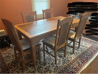 Dining Table & Chairs