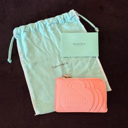 Please Return To Tiffany & Co. New York Heart Locket Card Case Zip Wallet