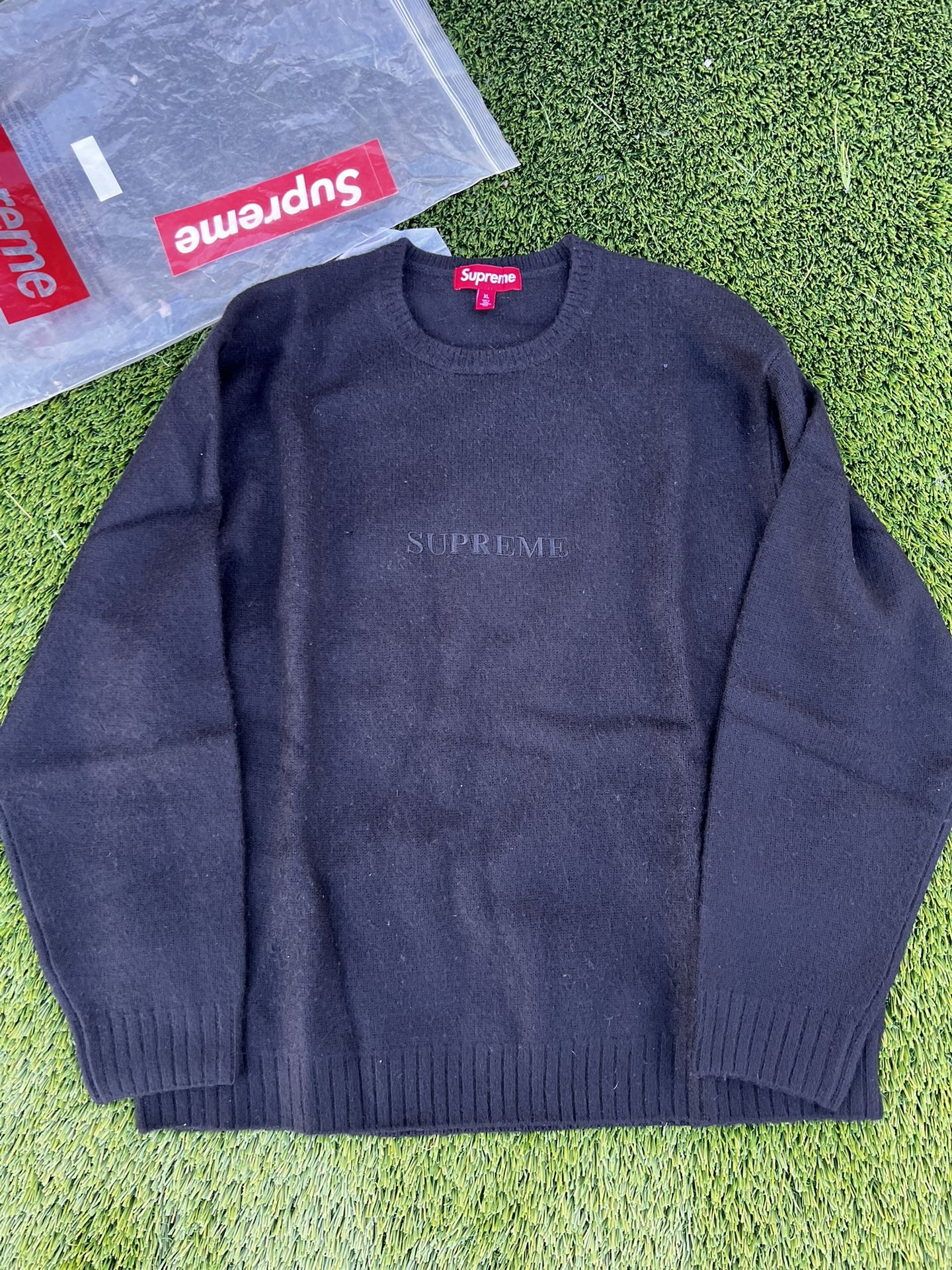 Supreme Knit Sweater Size XL Brand New Never Used
