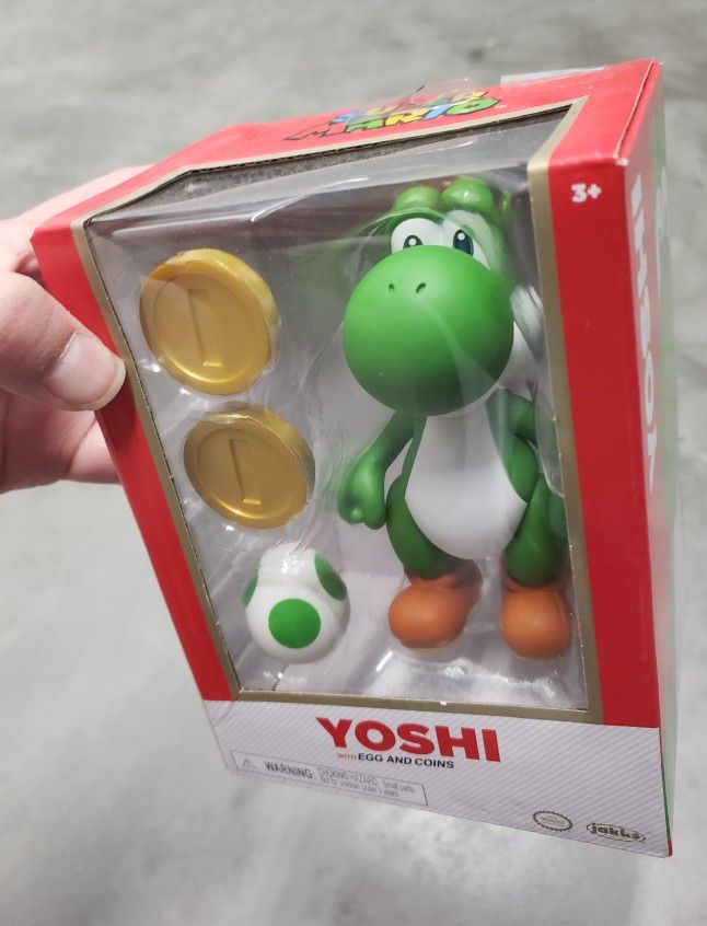 Yoshi with egg and coin Jakks 4 inch 2022 NIB