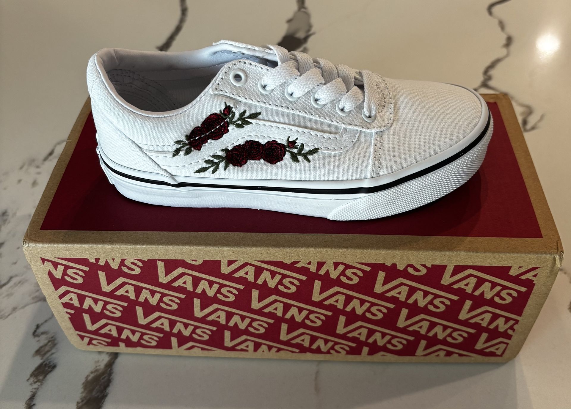 Vans WARD Rose embroidery White