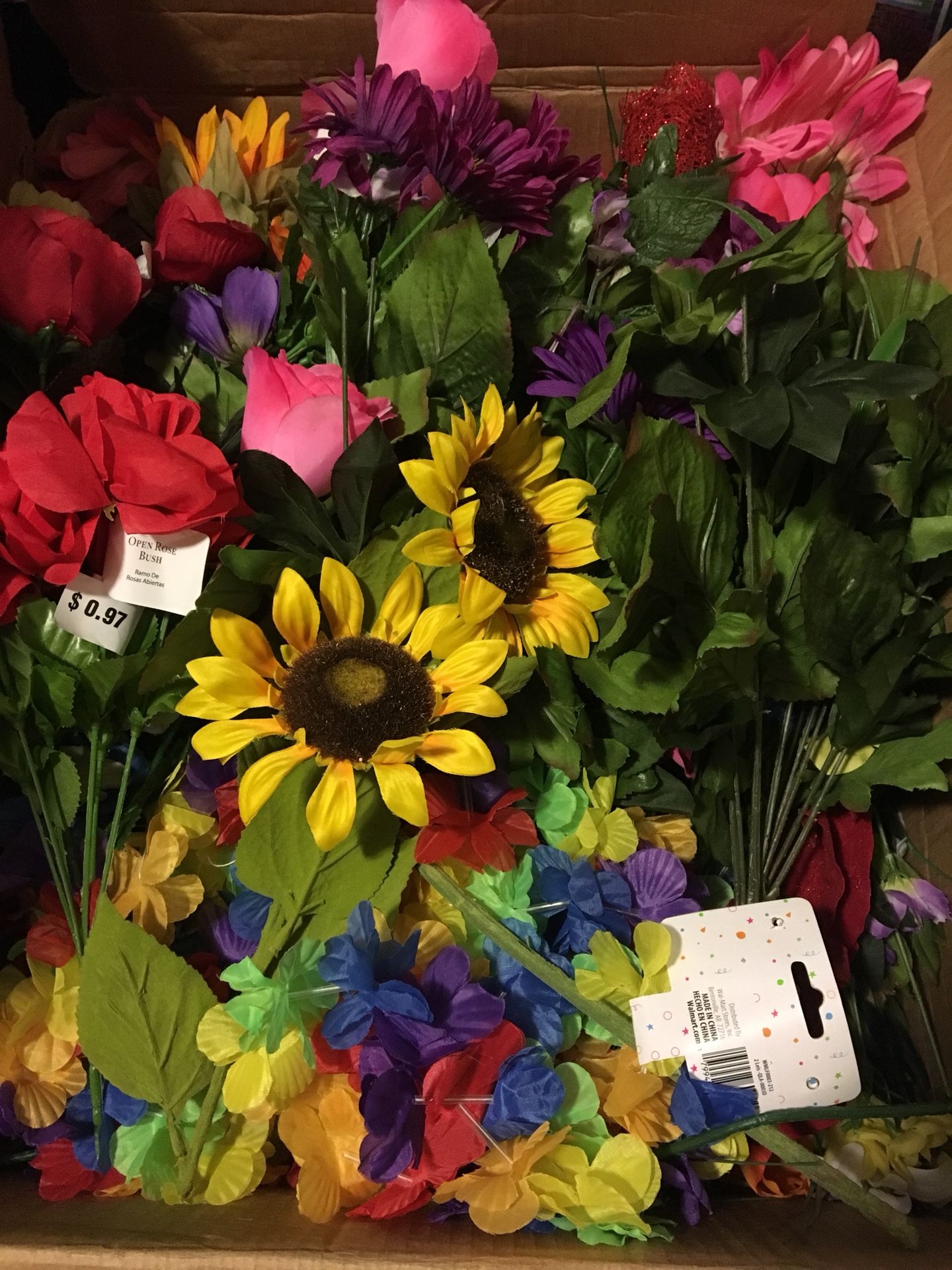 Huge Lot of synthetic flowers