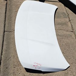 Nissan versa hood Oem