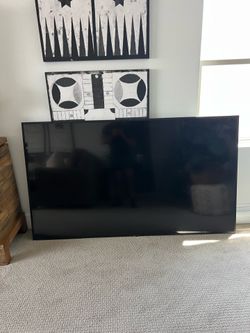 Samsung 75” Smart TV – Excellent Condition! 💲 $250