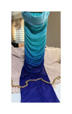 Beautiful Blue Dress 💙🩵 small