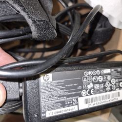 HP Blue Tip 65 Watt Charger