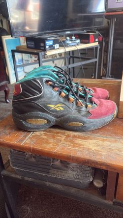 Reebok Question ‘Burnt Rubber’ size 10. Worn.