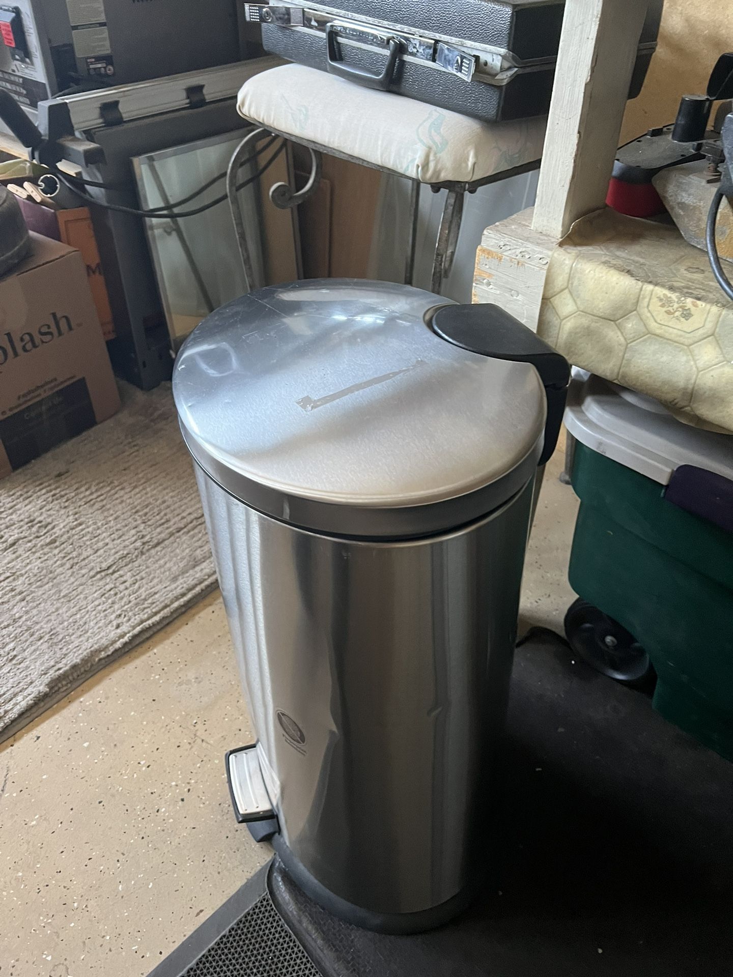 Aluminum (kitchen) Trash Can