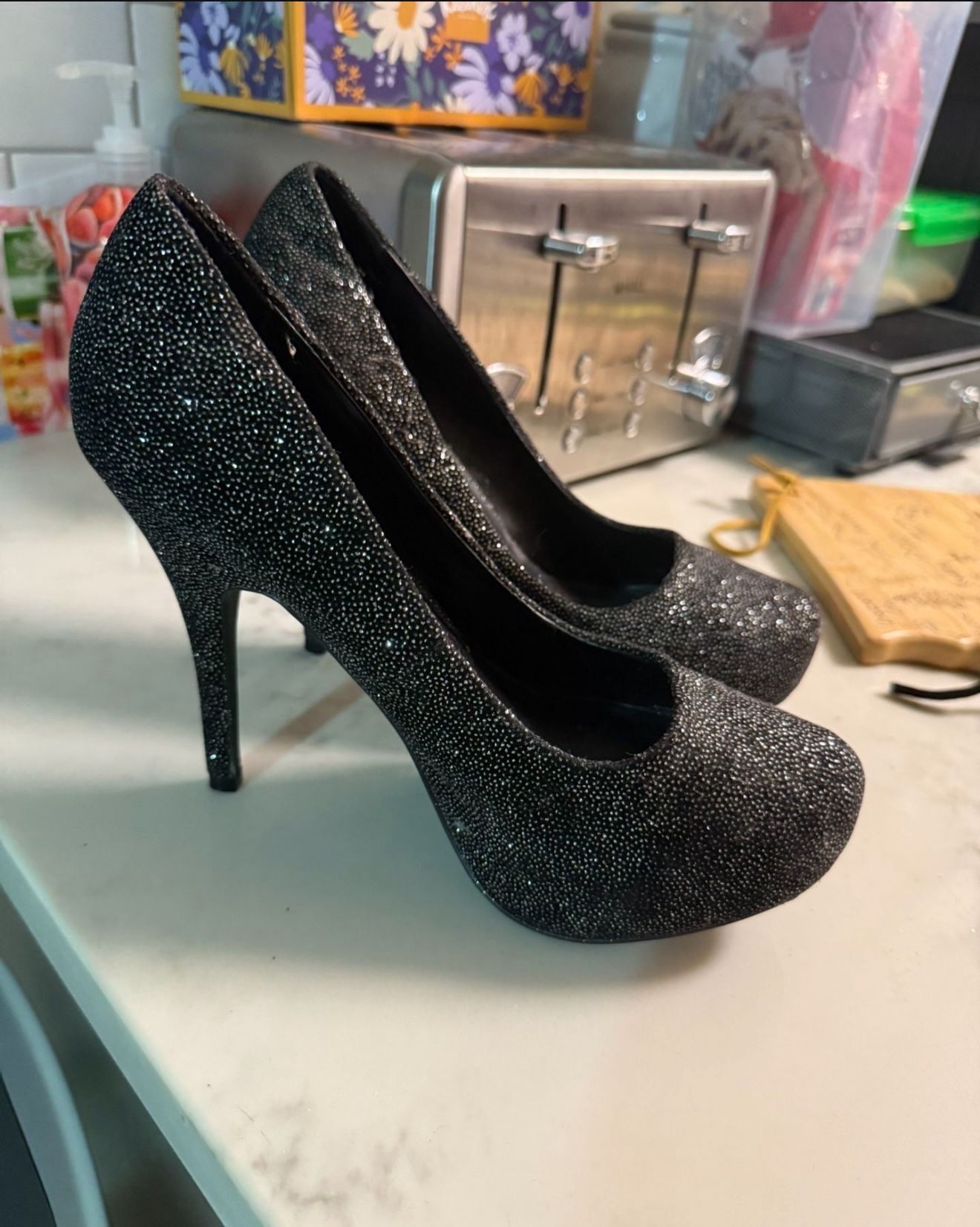 Black Sparkly High Heel Shoes - Size 8