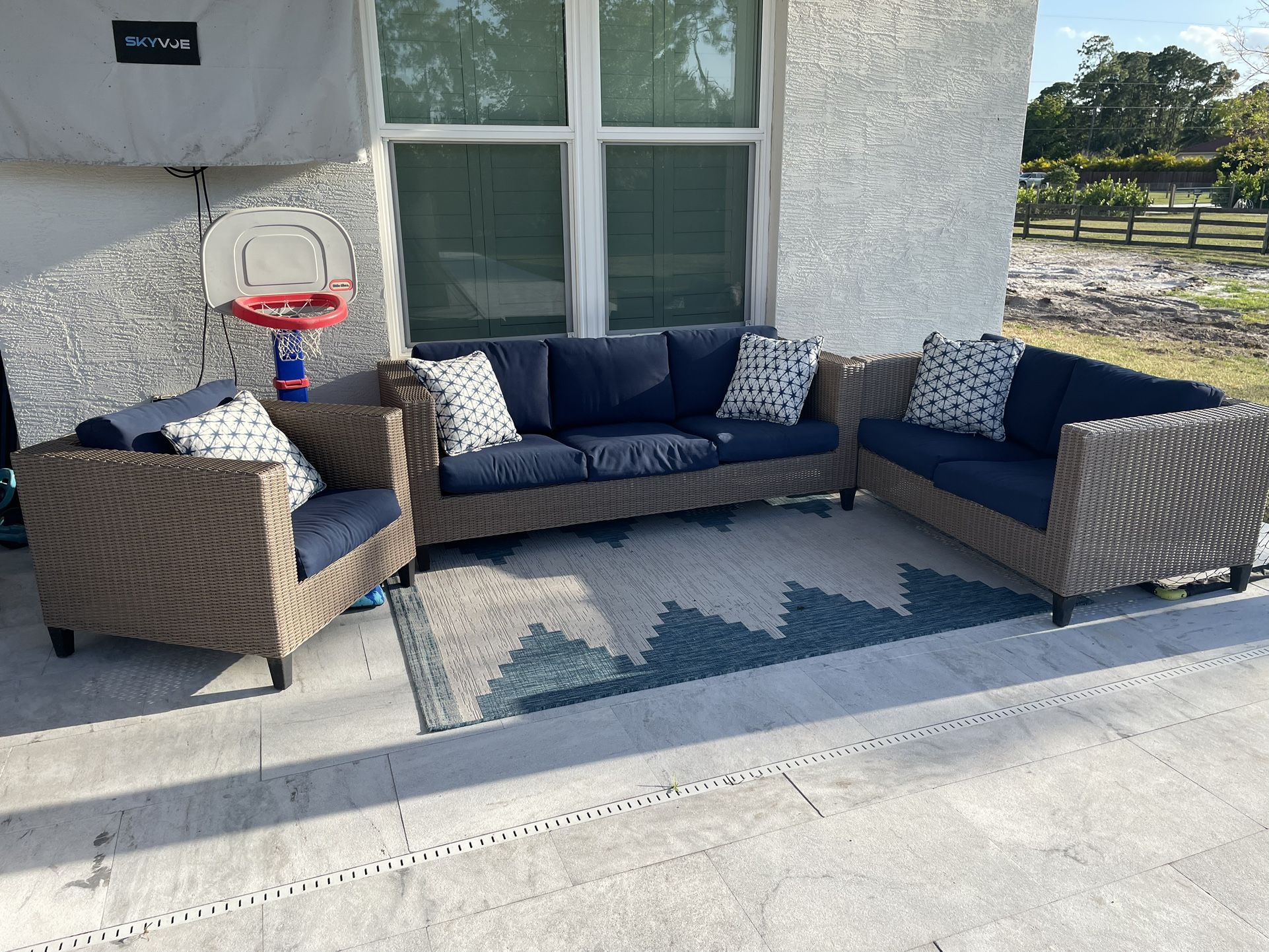 Outdoor Patio Furniture 