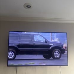 FREE TV. MOVING MUST GO