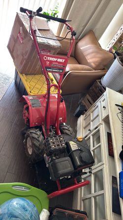 Troy Built Rototiller Super Branco