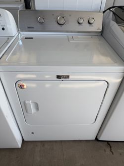 MAYTAG - DRYER GAS IN EXCELLENT CONDITION