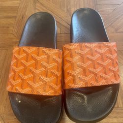Woman slippers