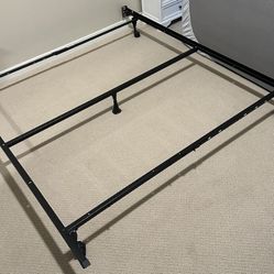 QUEEN SIZE METAL BED FRAME