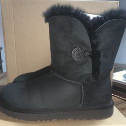UGG kids BAILEY BUTTON 2