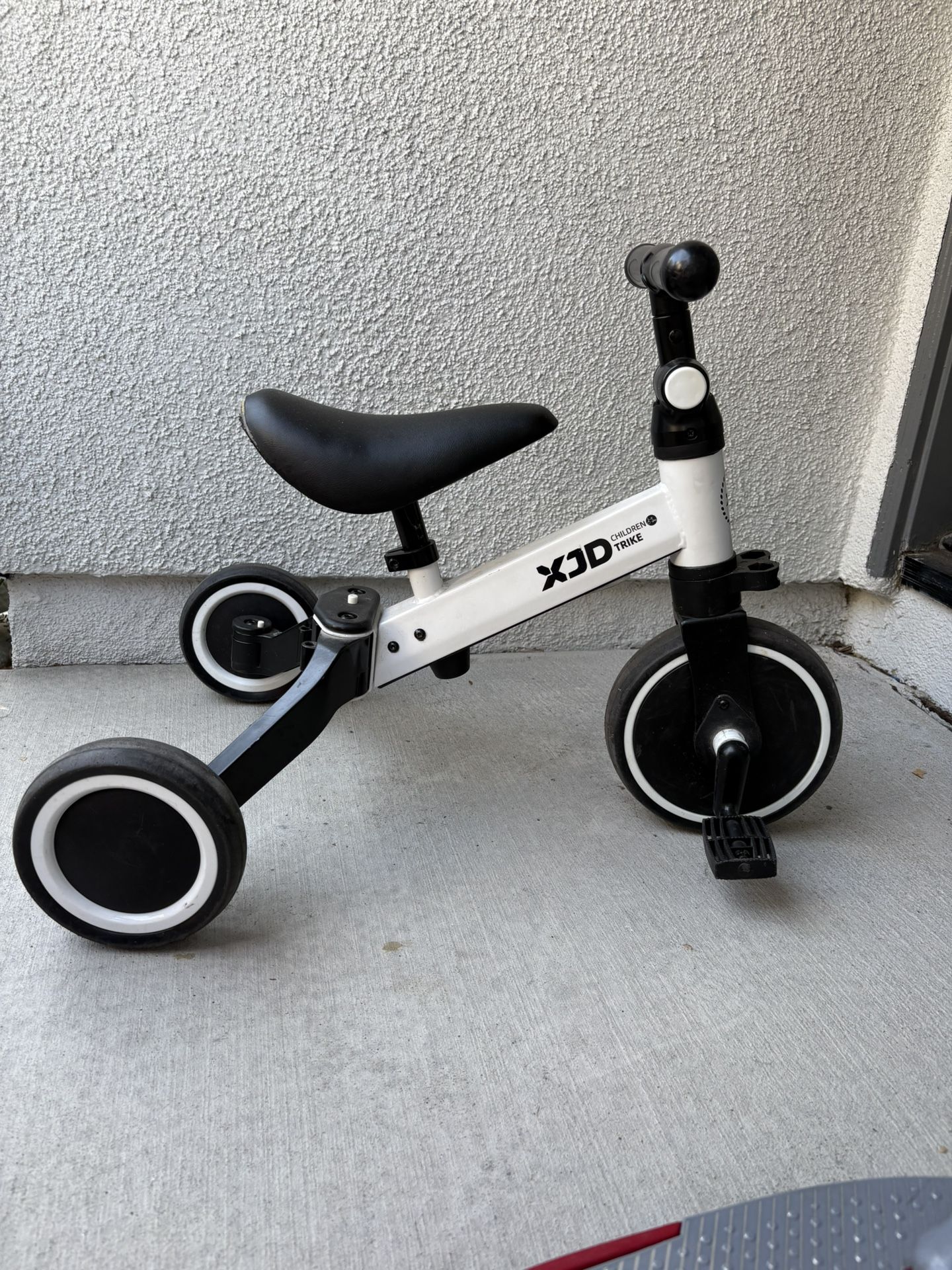 XJD 5 in 1 Toddler Bike Tricycle for Toddlers 1 3 Black & White