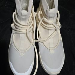 Nike AIR X FEAR OF GOD SIZE 8
