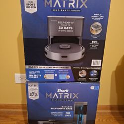 Shark Matrix Self-Empty Robot Vacuum RV2300S