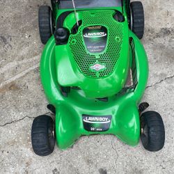 Lawn Boy Mower 21 Inch Cut This Machine Is Like New Pull It One Time Cut Your Grass All The Time There Is No Issues With This Machine It’s Like New   