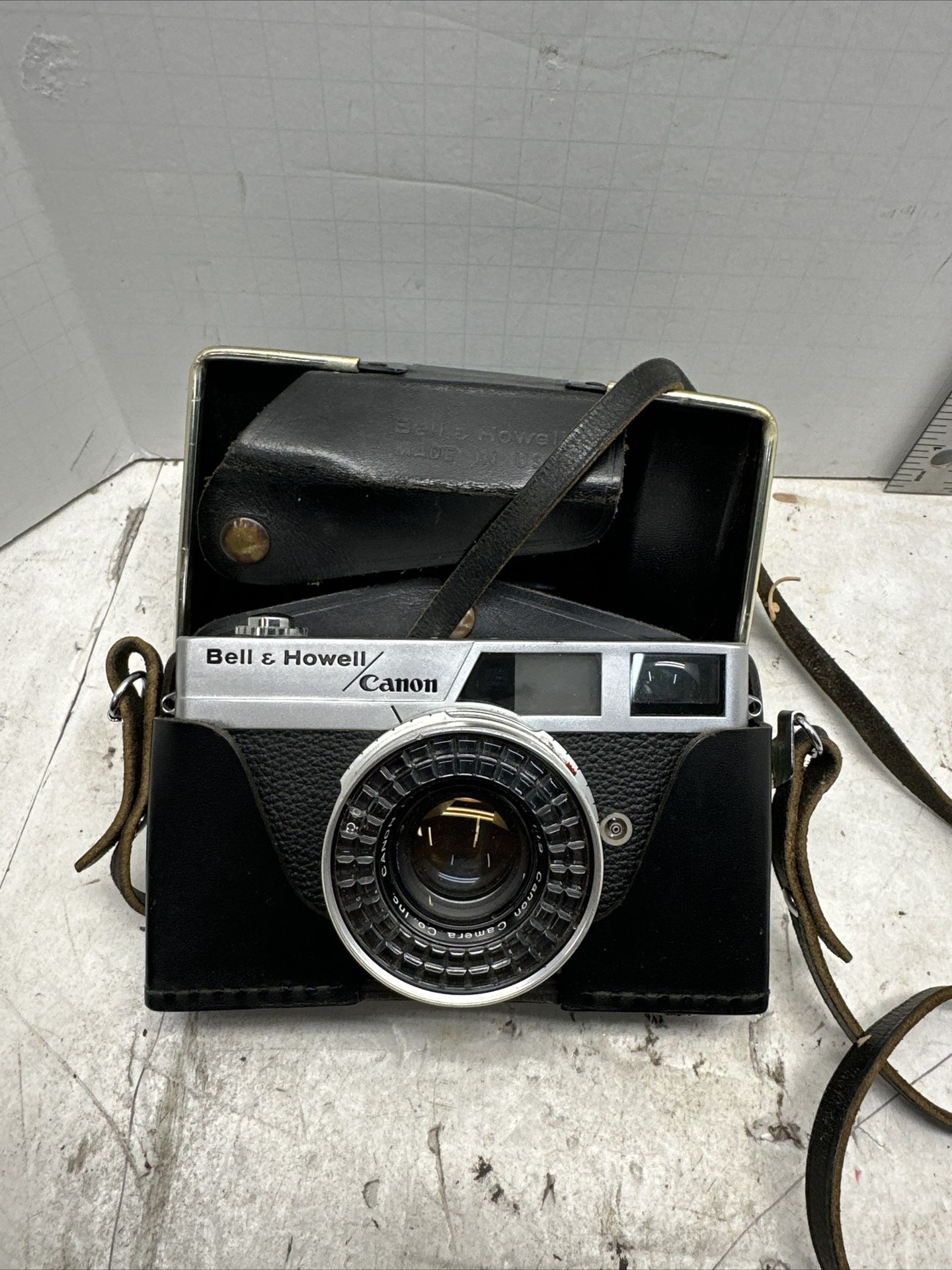 Bell&Howell Canon Canonet 19 Film Camera #S7