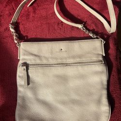 💖💖Kate Spade Leather Crossbody Essential💫