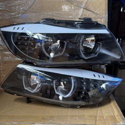 2005 to 2008 BMW 3-Series E90 U-Halo LED Signal Projector Black Housing Headlights