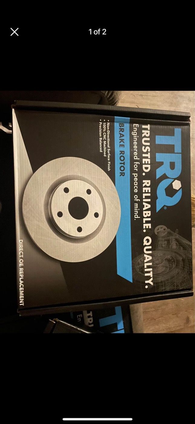 2014 Nissan pathfinder Rotors and pads 