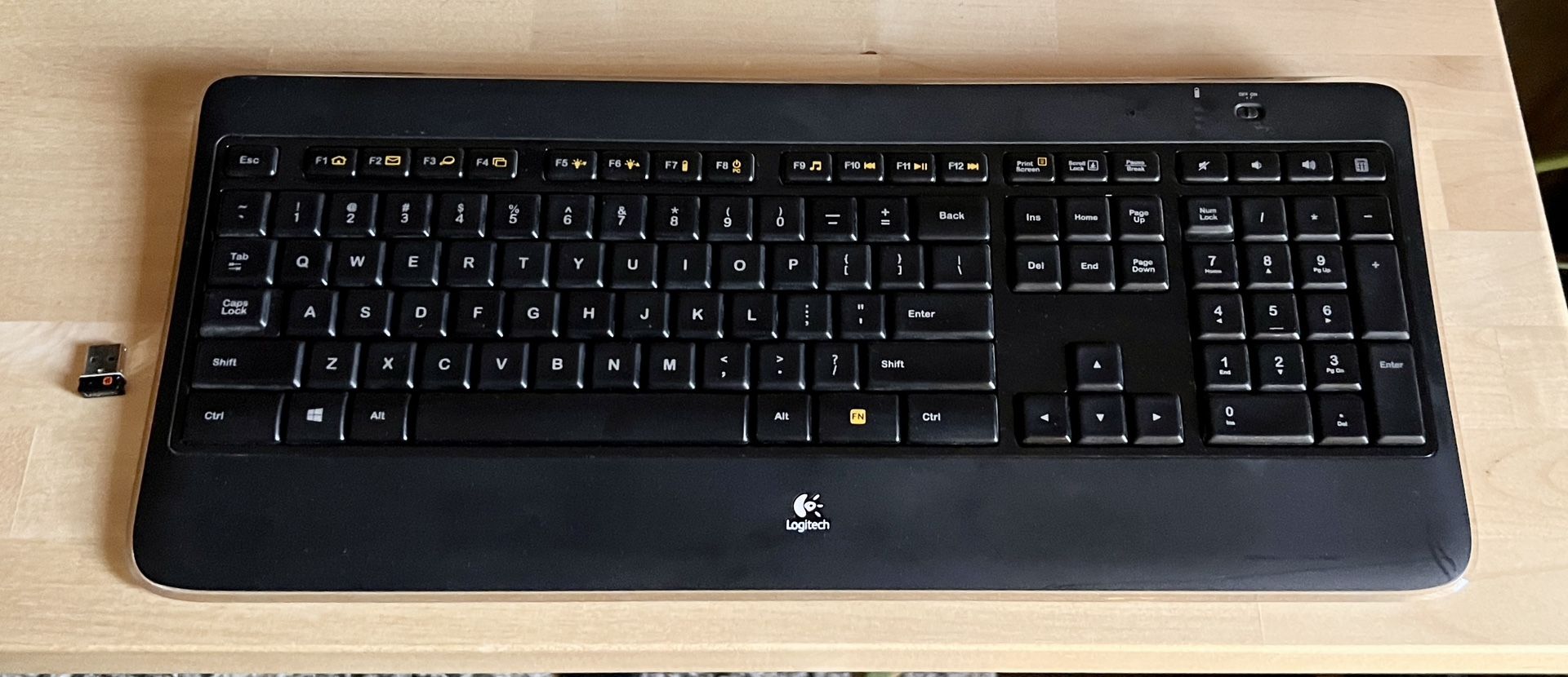 Logitech k800 Wireless Keyboard