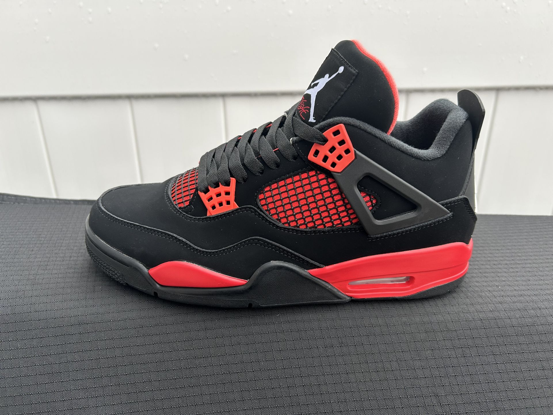 Jordan 4 Red Thunder Size 9