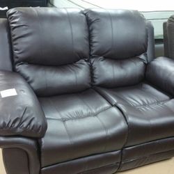Comfy 100% bonded leather SOFA & LOVESEAT WITH 4 RECLINERS TOTAL !!
