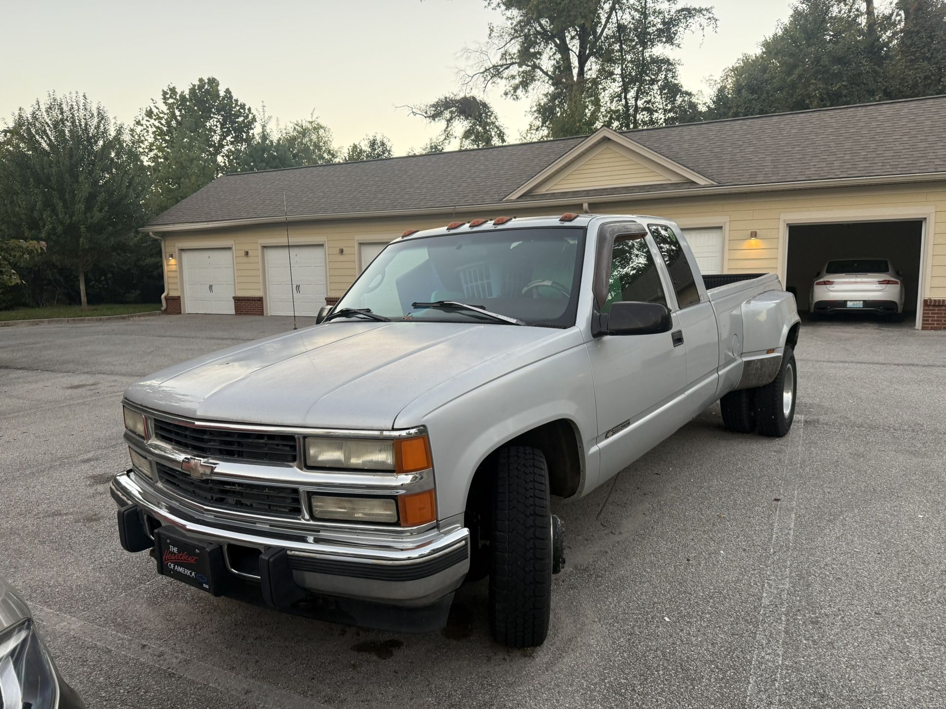 3500 Chevrolet 